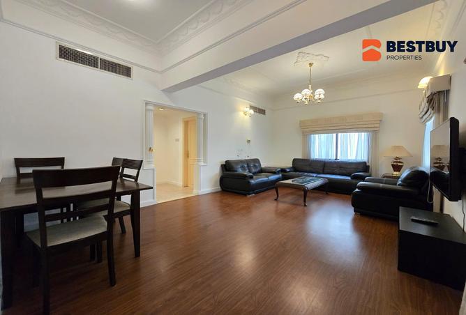 955838 - Property Image 2