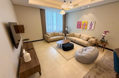 Apartment - 2 Bedrooms - 4 Bathrooms for rent in Al Juffair - Capital Governorate