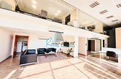 Office Space - Studio - 3 Bathrooms for rent in Sanabis - Manama - Capital Governorate