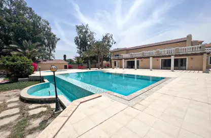 صورة لـ حوض سباحة فيلا - 5 غرف نوم - 5 حمامات للايجار في سار - المحافظة الشمالية ، صورة رقم 1