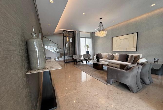 953560 - Property Image 3