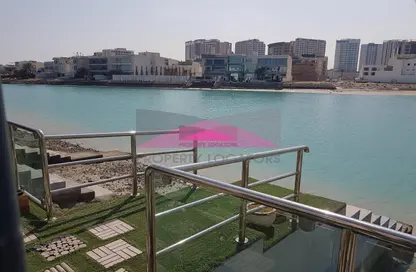 Villa - 4 Bedrooms - 4 Bathrooms for sale in Najma - Amwaj Islands - Muharraq Governorate