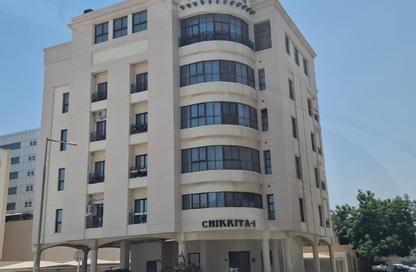 Apartment - 2 Bedrooms - 2 Bathrooms for rent in Al Burhama - Manama - Capital Governorate