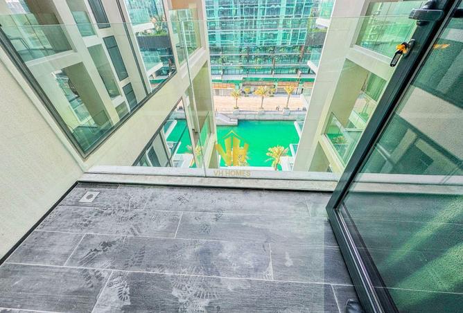 971005 - Property Image 2