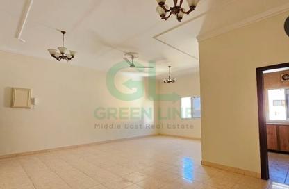Apartment - 3 Bedrooms - 2 Bathrooms for rent in Arad - Muharraq Governorate