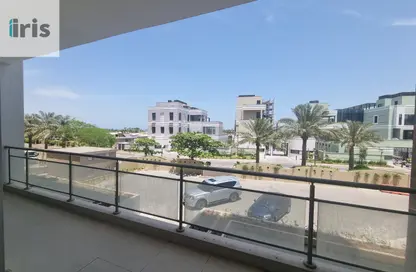 Apartment - 1 Bedroom - 2 Bathrooms for sale in Reef Island - Capital Governorate