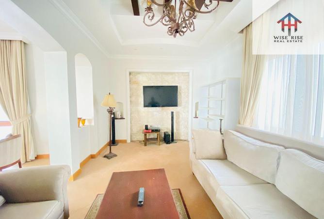 983069 - Property Image 2