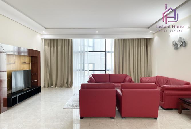 954218 - Property Image 2