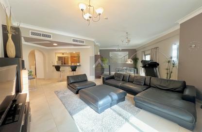 Apartment - 2 Bedrooms - 3 Bathrooms for sale in Al Juffair - Capital Governorate