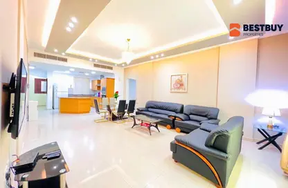 Apartment - 2 Bedrooms - 2 Bathrooms for rent in Ghuraifah (Old Juffair) - Manama - Capital Governorate