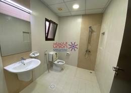 صورةحمام لـ: فيلا - 4 غرف نوم - 3 حمامات للكراء في جنوسان - المحافظة الشمالية, صورة 1