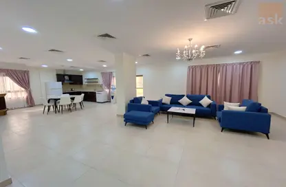 Apartment - 3 Bedrooms - 2 Bathrooms for rent in Al Juffair - Capital Governorate