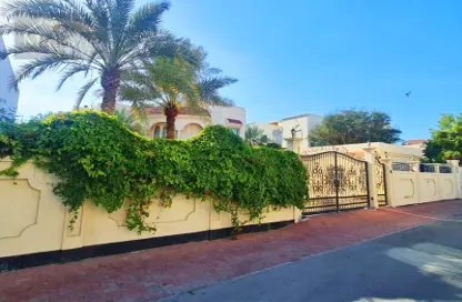 Villa - 5 Bedrooms - 5 Bathrooms for sale in Riffa - Southern Governorate