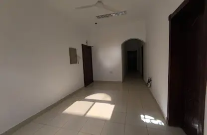 Apartment - 2 Bedrooms - 2 Bathrooms for rent in Manama - Capital Governorate