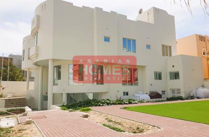 Villa - 4 Bedrooms - 6 Bathrooms for rent in Mahooz - Manama - Capital Governorate