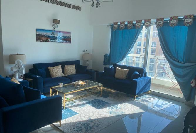 956878 - Property Image 2