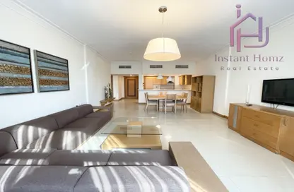 Apartment - 2 Bedrooms - 2 Bathrooms for rent in Al Juffair - Capital Governorate