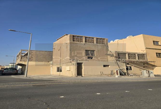 988176 - Property Main Image