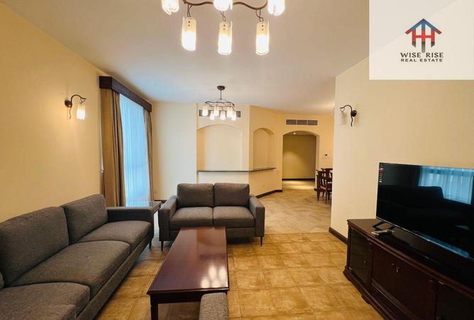 992583 - Property Image 2