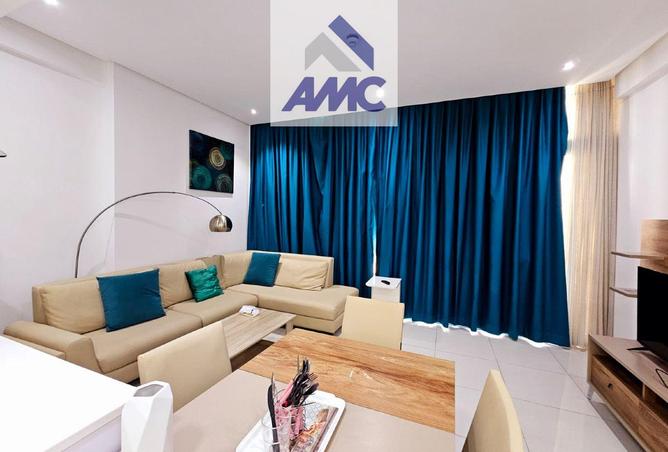 985407 - Property Image 3