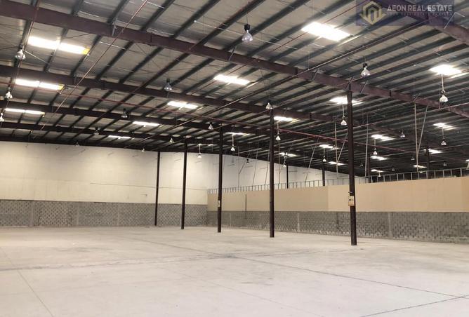 974479 - Property Image 2