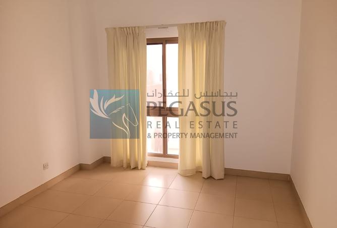 985483 - Property Image 3