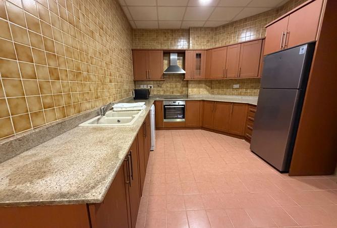 992034 - Property Image 2