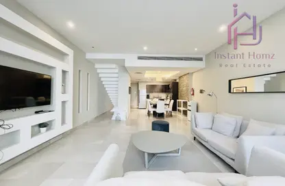 Apartment - 2 Bedrooms - 2 Bathrooms for rent in Al Juffair - Capital Governorate