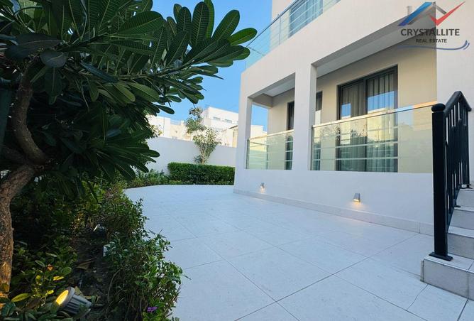 974095 - Property Image 3