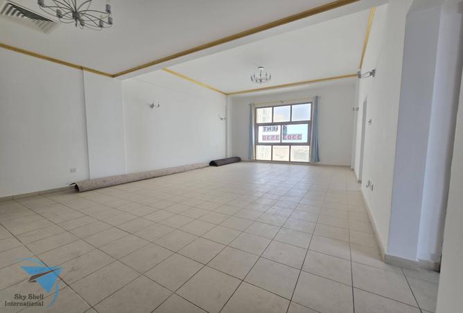 960441 - Property Image 2