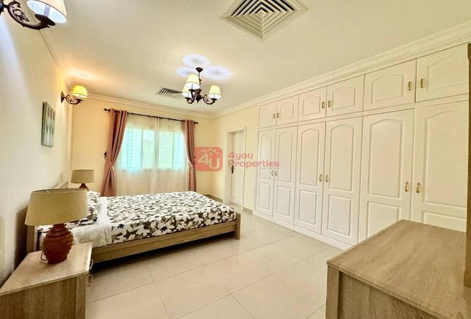 960845 - Property Image 2