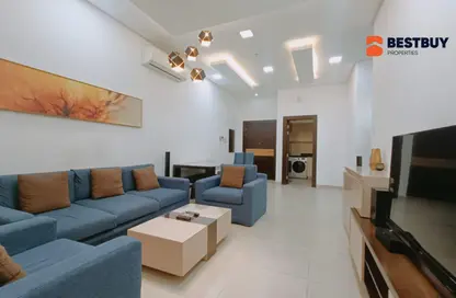 Apartment - 2 Bedrooms - 2 Bathrooms for rent in Mahooz - Manama - Capital Governorate