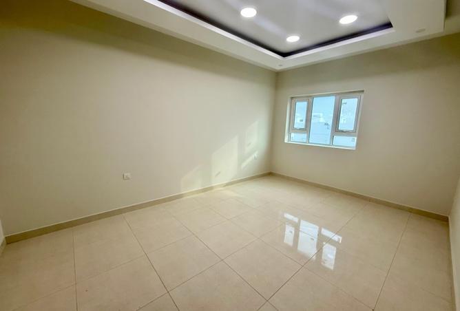 962425 - Property Image 2