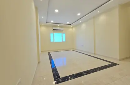 Office Space - Studio - 3 Bathrooms for rent in Seef - Capital Governorate