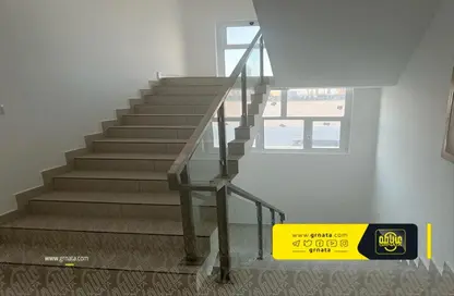 فيلا - 3 غرف نوم - 5 حمامات للبيع في قلالي - المحرق