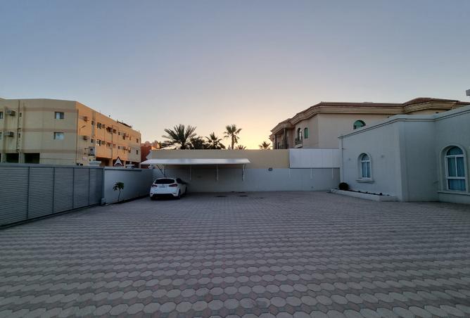 956999 - Property Image 2