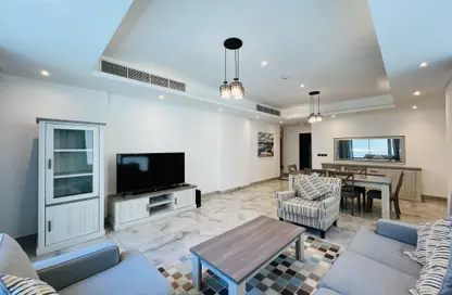 Apartment - 3 Bedrooms - 3 Bathrooms for rent in Al Juffair - Capital Governorate