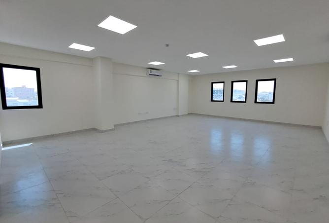 951786 - Property Image 2