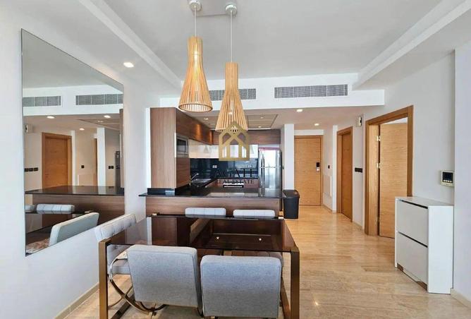 972115 - Property Image 2