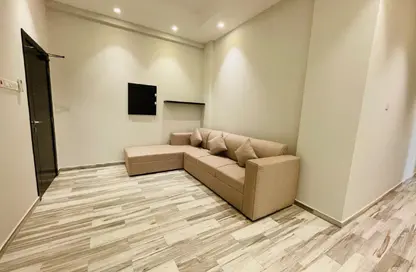 Apartment - 2 Bedrooms - 2 Bathrooms for rent in Al Juffair - Capital Governorate