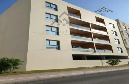 عمارة بالكامل - استوديو - 8 حمامات للبيع في شارع أمواج - أمواج - المحرق