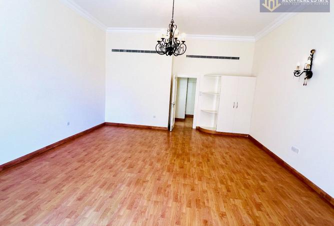 975007 - Property Image 3