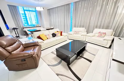 Apartment - 3 Bedrooms - 5 Bathrooms for rent in Al Juffair - Capital Governorate