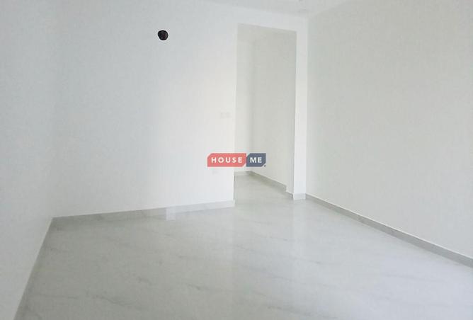 973582 - Property Image 2