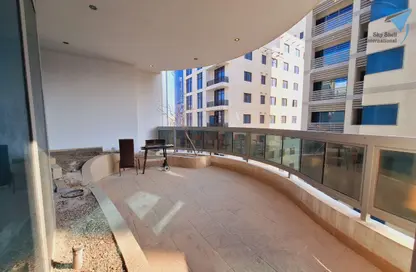 Penthouse - 3 Bedrooms - 4 Bathrooms for rent in Al Juffair - Capital Governorate