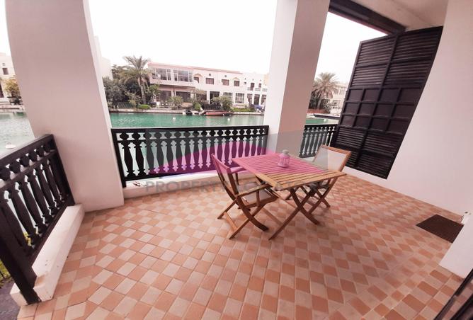 992383 - Property Image 2