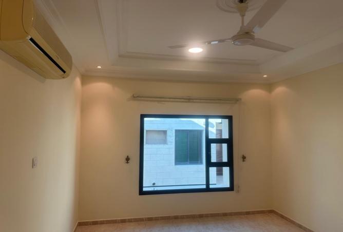 983006 - Property Image 2