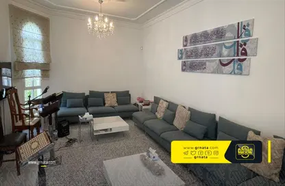 فيلا - 6 غرف نوم - 6 حمامات للبيع في جرداب - المحافظة الوسطى