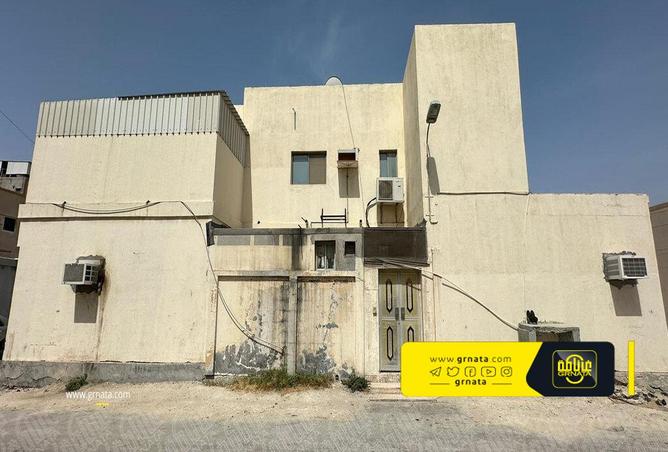 818548 - Property Image 2