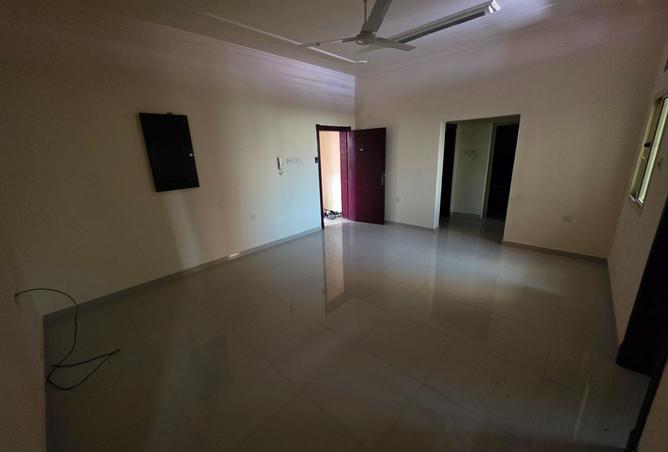 954073 - Property Image 2